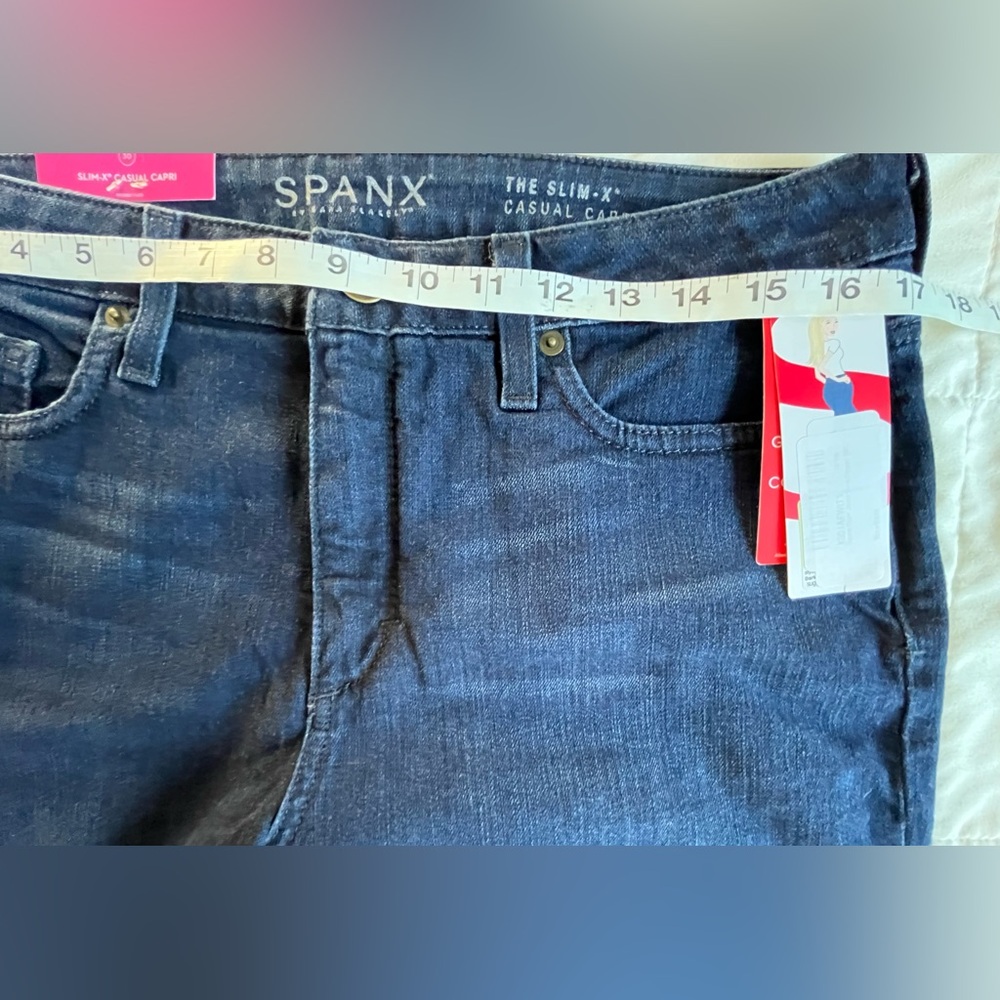 SPANX Blue Ankle Cropped Jeans size 30 NWT - Picture 2 of 9